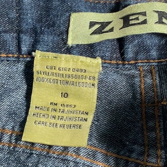 Zena vintage denim Jeans with embroidery.  Size 10 - Picture 11 of 12